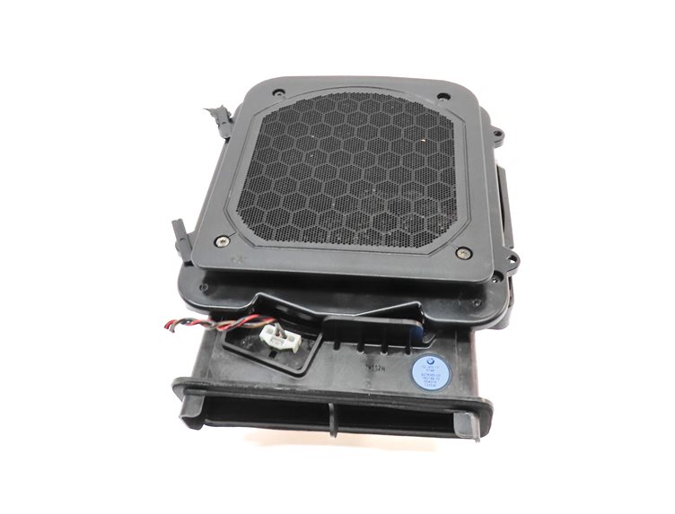 Thumbnail 6: 2017 BMW X1 (F48) AUDIO SOUND SYSTEM SUB WOOFER SUBWOOFER SPEAKER SET/2