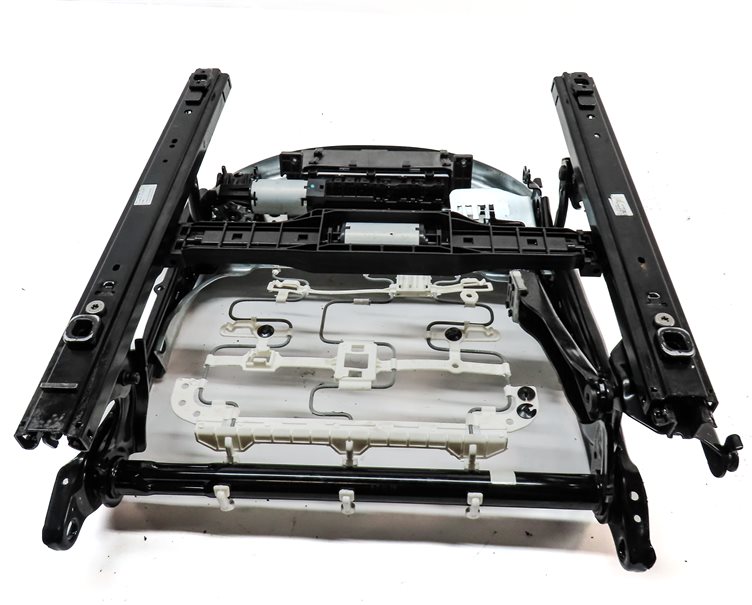 Thumbnail 6: 2016-2019 BMW X1 (F48) FRONT LEFT DRIVER SEAT TRACK w/ MOTORS (NON SPORT)