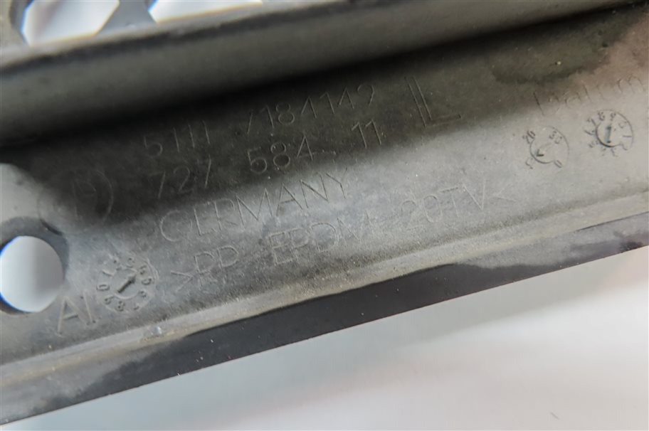 Thumbnail 10: 09-12 BMW 7 (F01 F02) FRONT LOWER LEFT RIGHT CENTER BUMPER AIR VENT GRILLE SET/3