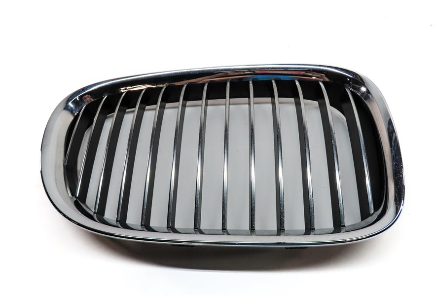 Thumbnail 4: 2009-2012 BMW 740i 750i 760i B7 (F01) FRONT LEFT & RIGHT UPPER HOOD GRILLE SET/2