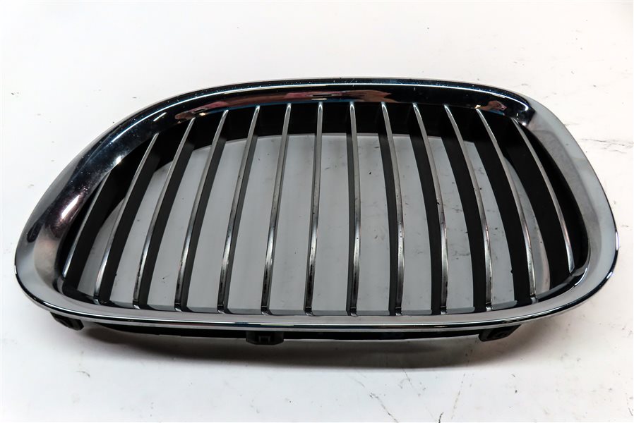 Thumbnail 8: 2009-2012 BMW 740i 750i 760i B7 (F01) FRONT LEFT & RIGHT UPPER HOOD GRILLE SET/2