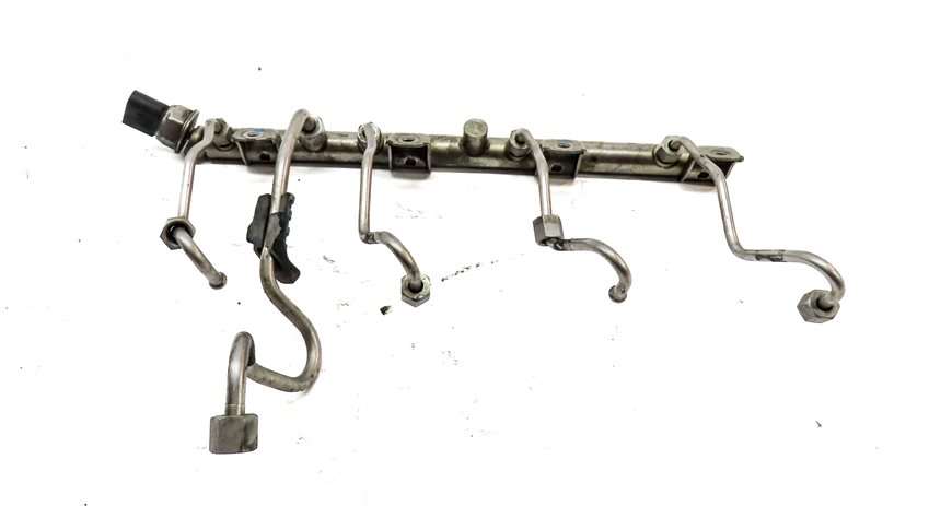 Thumbnail 4: 2012 BMW 750XI (F02) 4.4L (N63) LEFT & RIGHT ENGINE FUEL RAIL w/ LINES SET/2