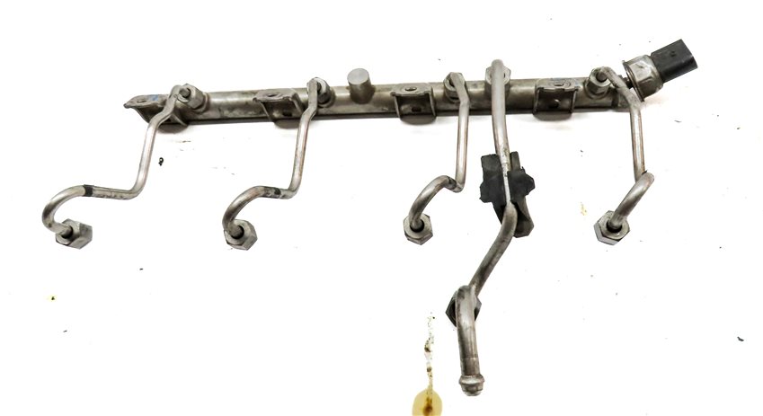Thumbnail 7: 2012 BMW 750XI (F02) 4.4L (N63) LEFT & RIGHT ENGINE FUEL RAIL w/ LINES SET/2