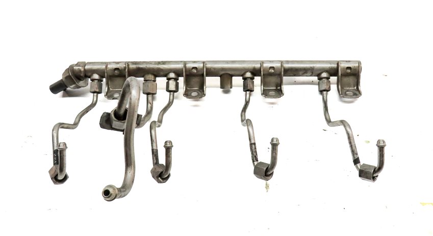 Thumbnail 9: 2012 BMW 750XI (F02) 4.4L (N63) LEFT & RIGHT ENGINE FUEL RAIL w/ LINES SET/2