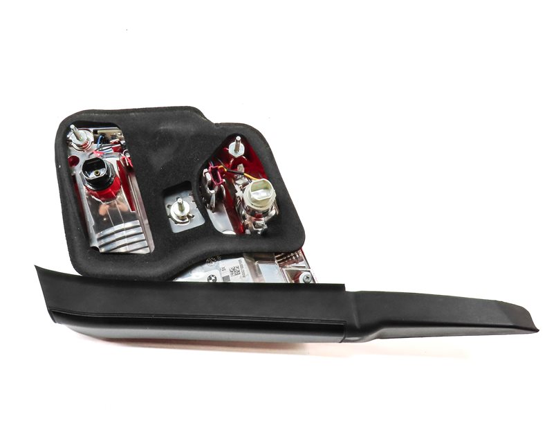 Thumbnail 5: 09-12 BMW 740i 750i 760i B7 (F01) REAR LEFT INNER TRUNK LID TAILLIGHT LIGHT LAMP