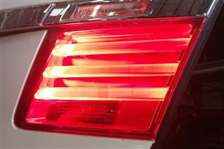 Thumbnail 2: 09-12 BMW 740i 750i 760i B7 F01 REAR RIGHT INNER TRUNK LID TAILLIGHT LIGHT LAMP