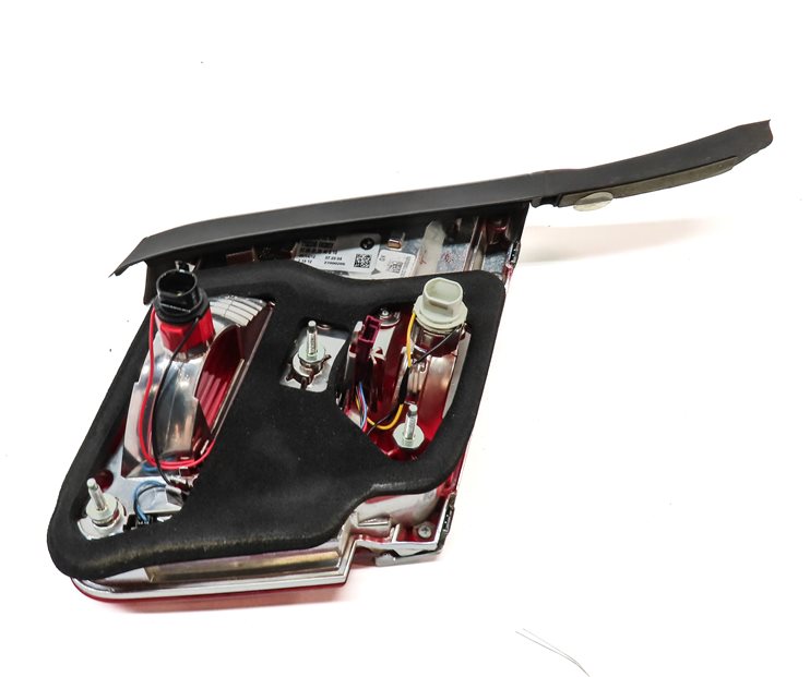 Thumbnail 5: 09-12 BMW 740i 750i 760i B7 F01 REAR RIGHT INNER TRUNK LID TAILLIGHT LIGHT LAMP