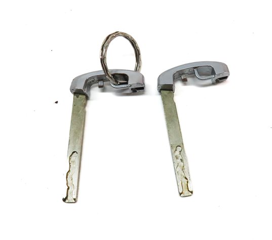 Thumbnail 8: 2012 BMW 750XI (F02) FRONT DRIVER DOOR TRUNK LOCK CYLINDER SET w/ 2 KEYS