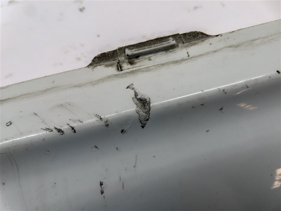 Thumbnail 7: 2012 BMW 750XI (F02) REAR LOWER BUMPER VALANCE TRIM MOULDING PANEL (White)