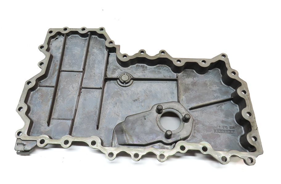 Thumbnail 6: 10-19 BMW 550i 650i 750i (F01 F02 F06 F07 F10 F12) AWD 4.4L LOWER ENGINE OIL PAN