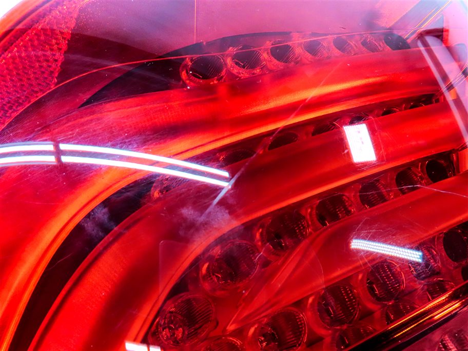 Thumbnail 7: 09-12 BMW 7 SERIES (F01) REAR RIGHT PASSENGER OUTER TAILLIGHT BRAKE LIGHT LAMP