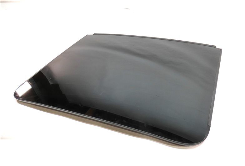 Thumbnail 1: 13-17 AUDI Q5 SQ5 (B8 8R) REAR - PANORAMIC SUNROOF SUN ROOF GLASS WINDOW PANEL