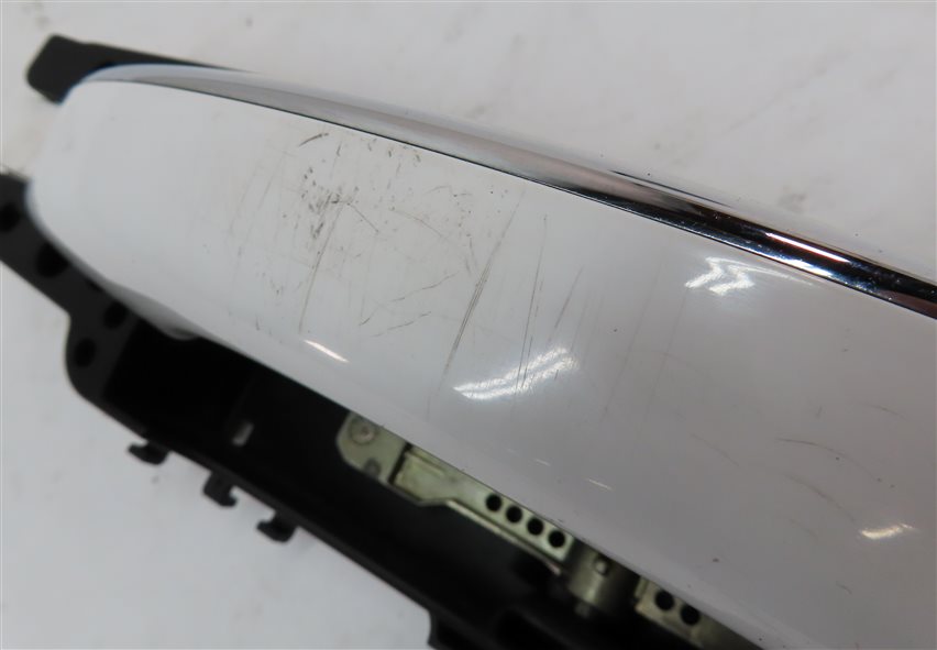 Thumbnail 6: 09-17 AUDI A4 S4 Q5 ALLROAD (B8 8K 8R) FRONT LEFT KEYLESS DOOR HANDLE (White)