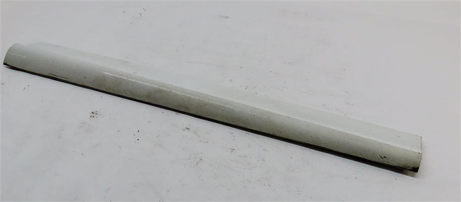 14-17 AUDI SQ5 B8 8R S-LINE FRONT RIGHT PASSENGER LOWER DOOR MOULDING (White)
