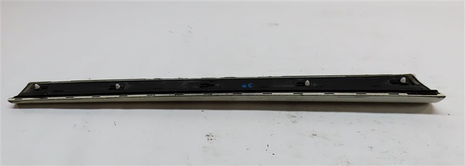 Thumbnail 5: 14-17 AUDI SQ5 B8 8R S-LINE FRONT RIGHT PASSENGER LOWER DOOR MOULDING (White)
