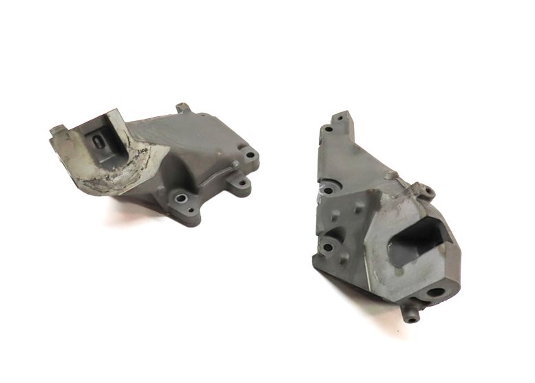 2015 MERCEDES GL550 (X166) 4.6L ENGINE MOTOR MOUNT SUPPORT BRACKET SET/2