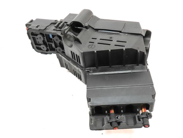 Thumbnail 4: 20 15 MERCEDES GL550 (X166) 4.6L ENGINE RELAY POWER JUNCTION CONTROL BOX