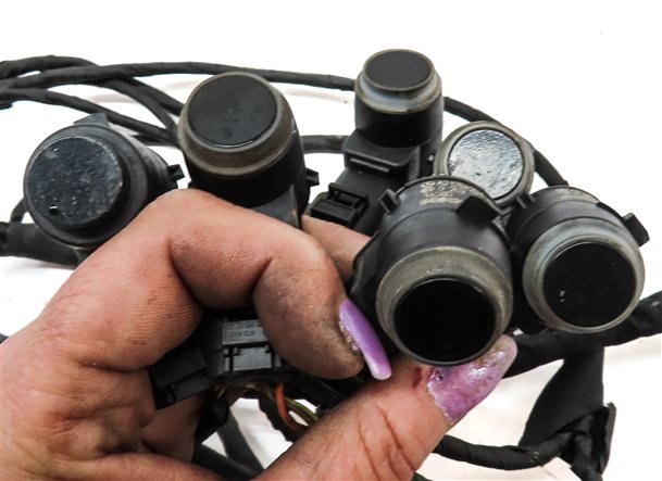 Thumbnail 5: 2015 MERCEDES GL550 (X166) FRONT PARK ASSIST PDC DISTANCE CONTROL SENSOR SET/6