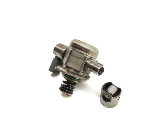 Thumbnail 1: 2011-2020 MERCEDES E500 E550 S600 SL450 SL550 GL550 LEFT MECHANICAL FUEL PUMP