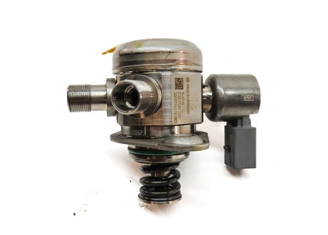 Thumbnail 6: 2011-2020 MERCEDES E500 E550 S600 SL450 SL550 GL550 LEFT MECHANICAL FUEL PUMP