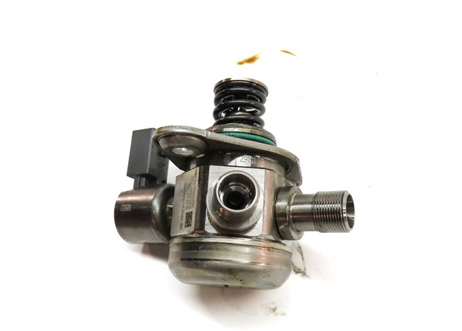 Thumbnail 7: 2011-2020 MERCEDES E500 E550 S600 SL450 SL550 GL550 LEFT MECHANICAL FUEL PUMP