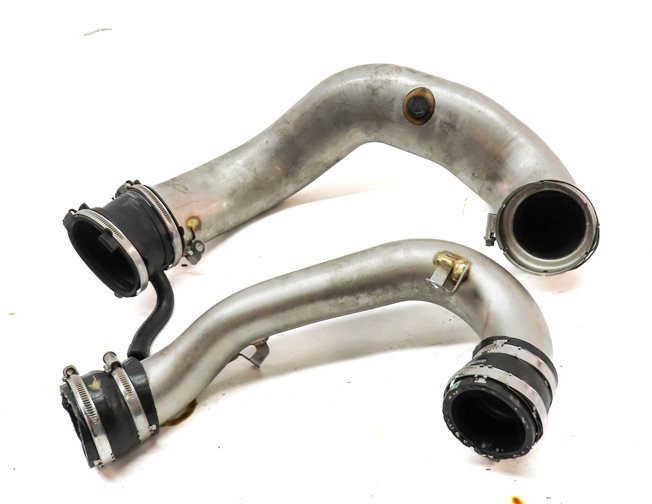 Thumbnail 2: 2015 MERCEDES GL550 (X166) 4.6L ENGINE LEFT DRIVER AIR INTAKE HOSE PIPE SET/2