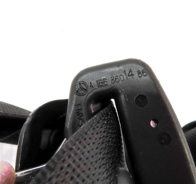 Thumbnail 5: 2015 MERCEDES GL550 (X166) REAR 2ND ROW RIGHT SEAT SEATBELT RETRACTOR (Black)