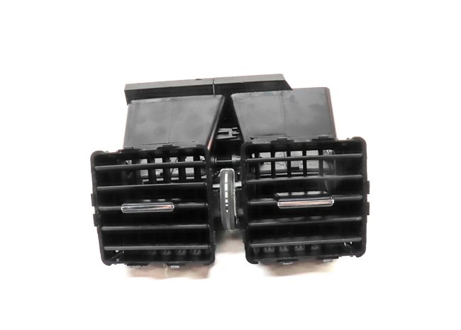 Thumbnail 2: 15 MERCEDES GL550 (X166) REAR CENTER CONSOLE DUAL HEAT AIR AC HVAC VENT (Black)