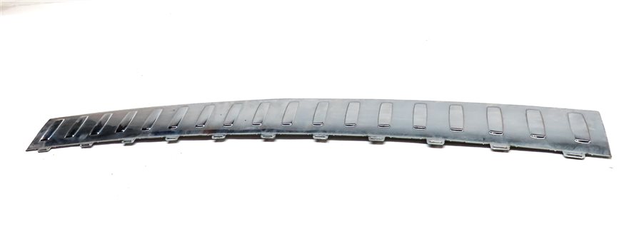 Thumbnail 5: 2015 MERCEDES GL550 (X166) REAR TRUNK BUMPER STEP PAD SCUFF PLATE TRIM PANEL