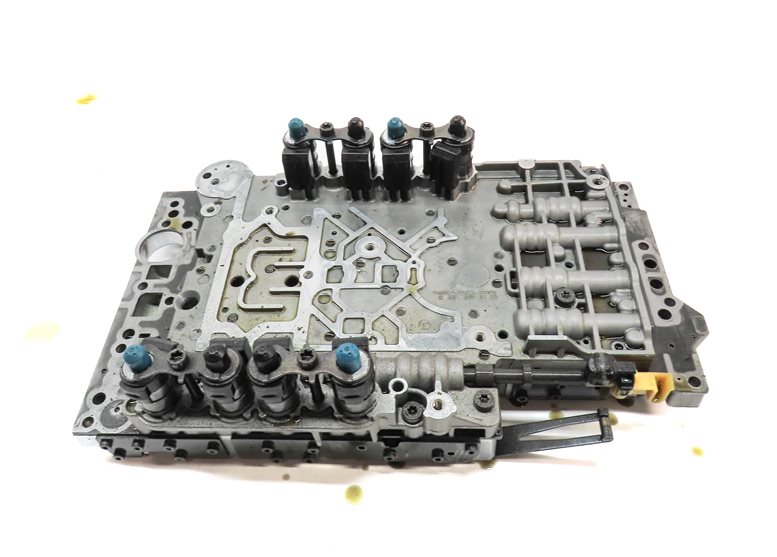 Thumbnail 2: 15-20 MERCEDES C E S GL ML (W205 W212 W166 W222 X166) TRANSMISSION VALVE BODY