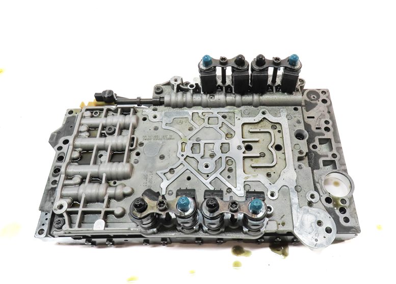 Thumbnail 4: 15-20 MERCEDES C E S GL ML (W205 W212 W166 W222 X166) TRANSMISSION VALVE BODY