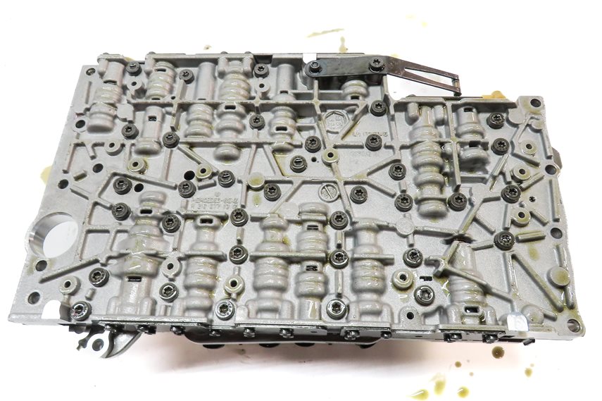 Thumbnail 6: 15-20 MERCEDES C E S GL ML (W205 W212 W166 W222 X166) TRANSMISSION VALVE BODY