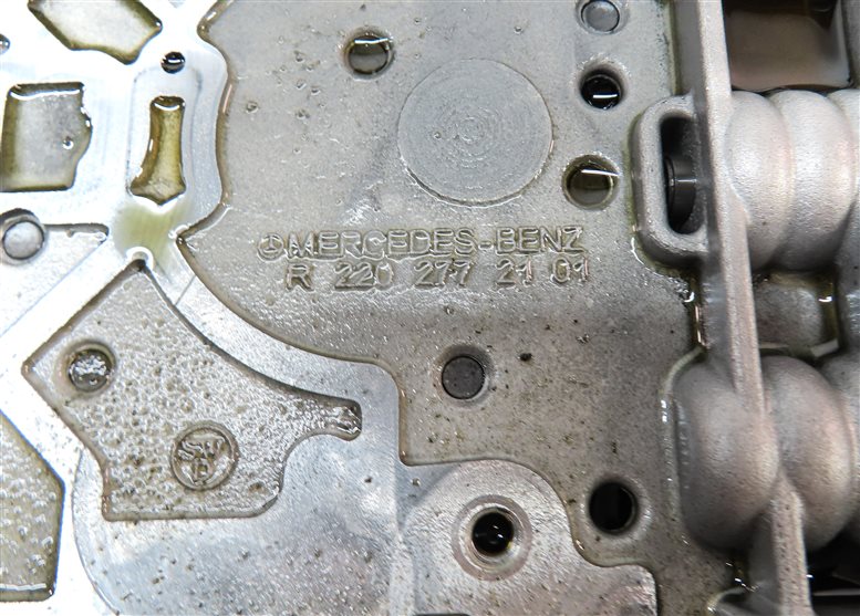 Thumbnail 7: 15-20 MERCEDES C E S GL ML (W205 W212 W166 W222 X166) TRANSMISSION VALVE BODY