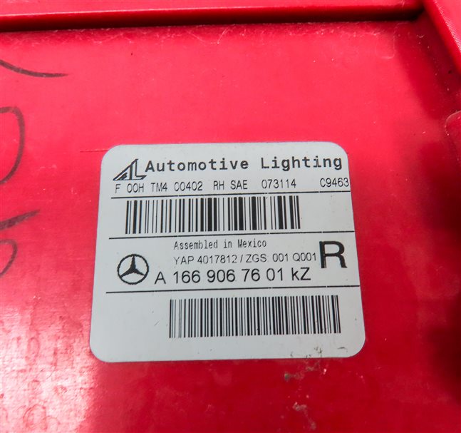 Thumbnail 6: 13-16 MERCEDES GL350 GL450 GL550 (X166) RIGHT REAR TAILLIGHT BRAKE LIGHT LAMP