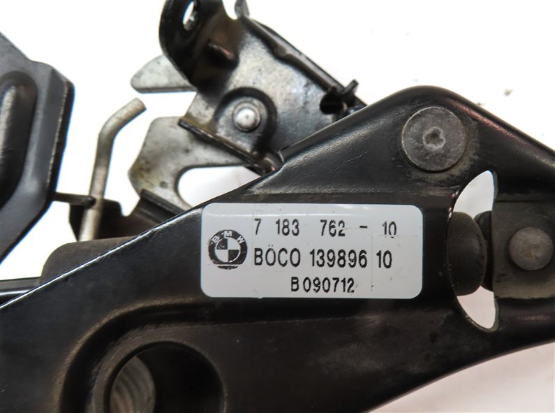 Thumbnail 9: 2013 BMW 535I (F10) FRONT HOOD BONNET LID LOCK LATCH SET/2