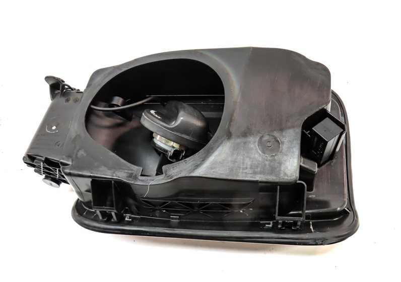 Thumbnail 5: 11-16 BMW 528i 535i 550i M5 (F10) GAS FILLER FUEL TANK DOOR w/HOUSING (Gray)