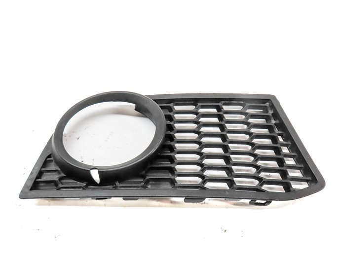 Thumbnail 4: 2011-2013 BMW 528i 535i 550i F10 FRONT RIGHT PASSENGER FOG LIGHT GRILLE TRIM