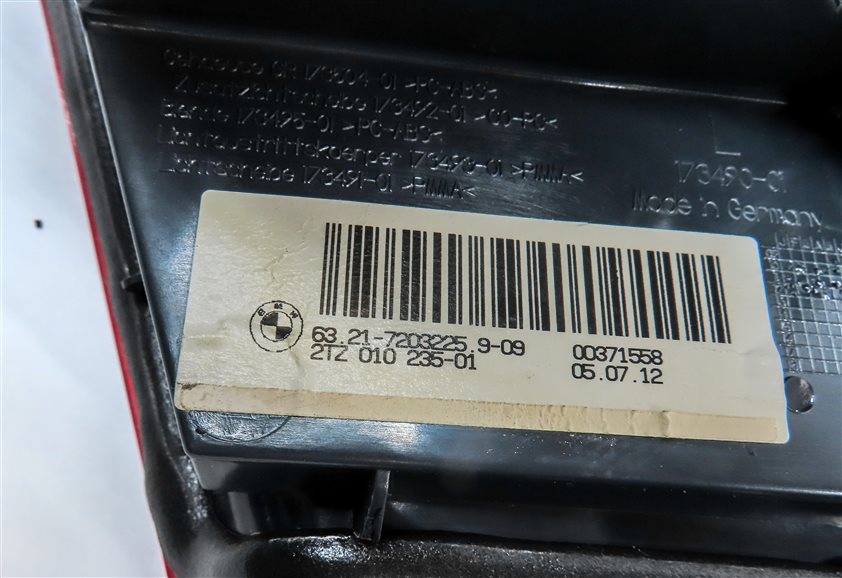 Thumbnail 5: 2011-2013 BMW 528i 535i 550i M5 (F10) LEFT REAR TRUNK LID TAILLIGHT LIGHT LAMP