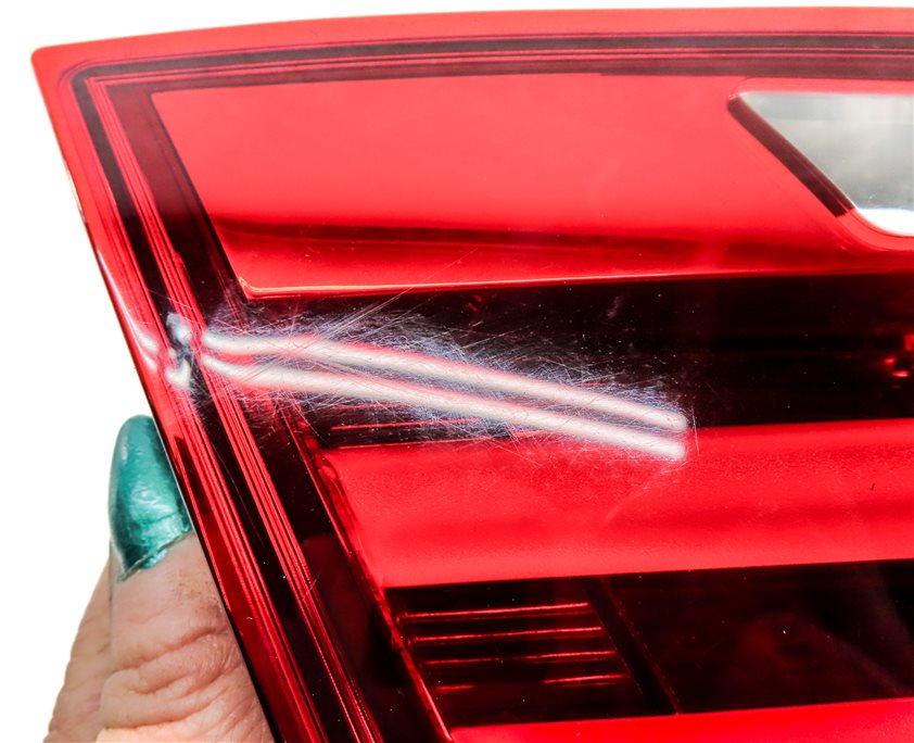 Thumbnail 6: 2011-2013 BMW 528i 535i 550i M5 (F10) LEFT REAR TRUNK LID TAILLIGHT LIGHT LAMP