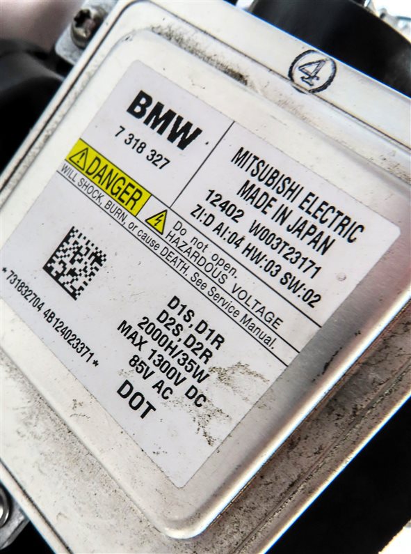 Thumbnail 6: 2011-2013 BMW 528i 535i 550i M5 (F10) RIGHT XENON HID ADAPTIVE HEADLIGHT LAMP