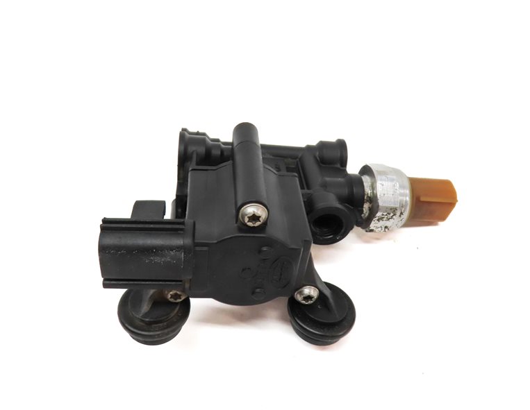 Thumbnail 8: 2006 LAND ROVER LR3 AIR SUSPENSION TRANSFER RELIEF VALVE SET/3