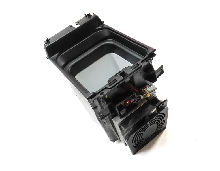 Thumbnail 3: 2006 LAND ROVER LR3 FRONT CENTER CONSOLE MINI FRIDGE COMPARTMENT ASSEMBLY