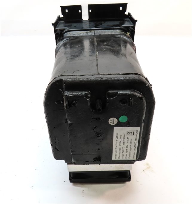 Thumbnail 6: 2006 LAND ROVER LR3 FRONT CENTER CONSOLE MINI FRIDGE COMPARTMENT ASSEMBLY