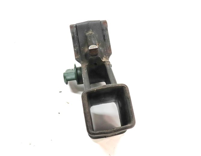 Thumbnail 2: 2006 LAND ROVER LR3 REAR TOW TOWING TRAILER HITCH RECEIVER