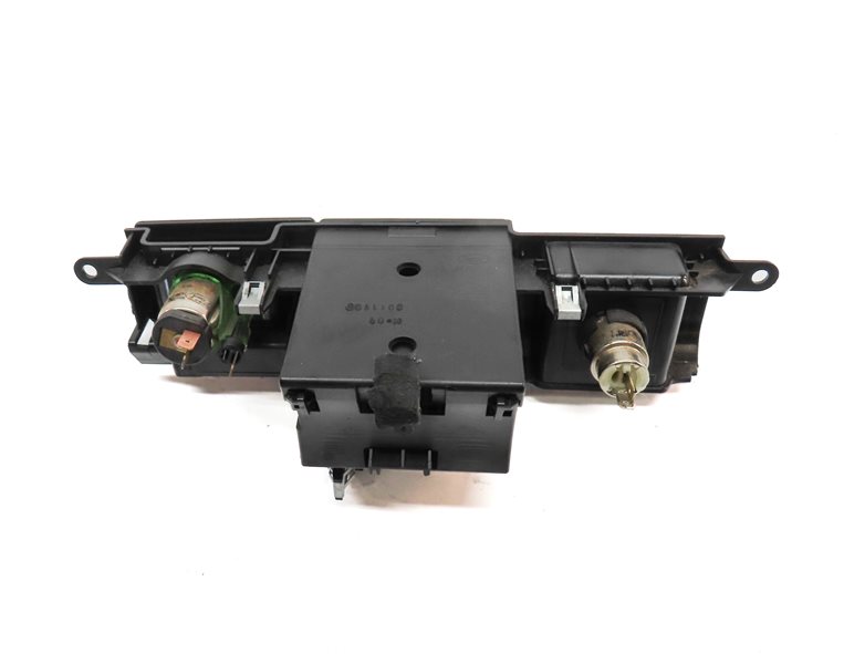 Thumbnail 3: 2006 LAND ROVER LR3 FRONT CENTER CONSOLE ASH TRAY ASHTRAY ASSEMBLY