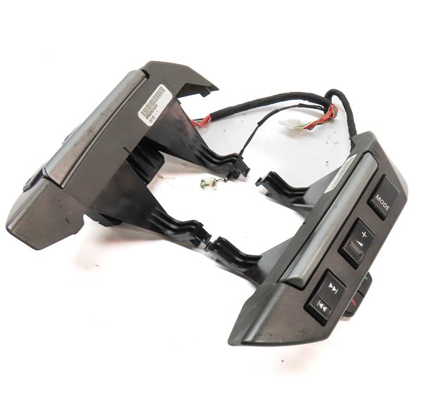 2006 LAND ROVER LR3 STEERING WHEEL CRUISE RADIO CONTROL SWITCH BUTTON SET/2