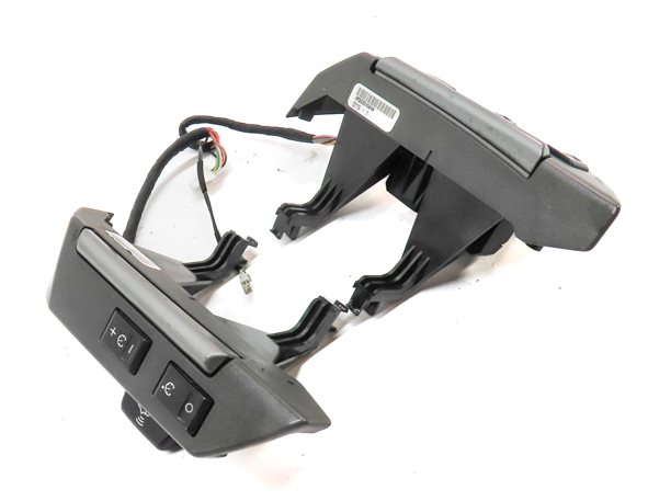 Thumbnail 3: 2006 LAND ROVER LR3 STEERING WHEEL CRUISE RADIO CONTROL SWITCH BUTTON SET/2