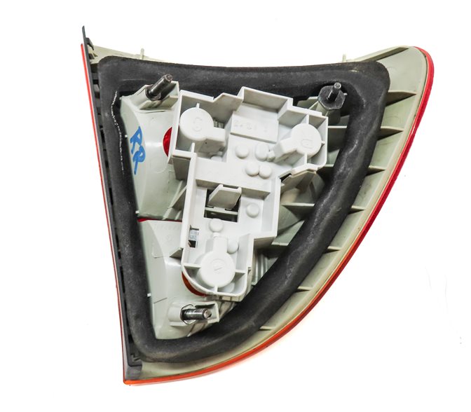 Thumbnail 5: 2001-2005 BMW 325i (E46) WAGON RIGHT PASSENGER SIDE TAILLIGHT BRAKE LIGHT LAMP