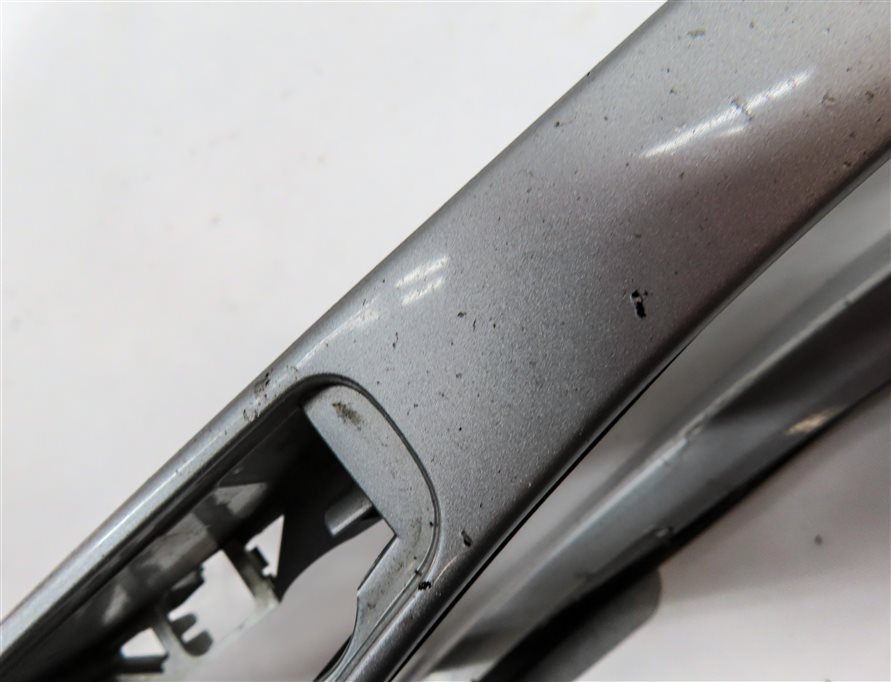 Thumbnail 16: 2003 BMW 325XIT WAGON (E46) FRONT LEFT & RIGHT LOWER HEADLIGHT LAMP TRIM SET/2