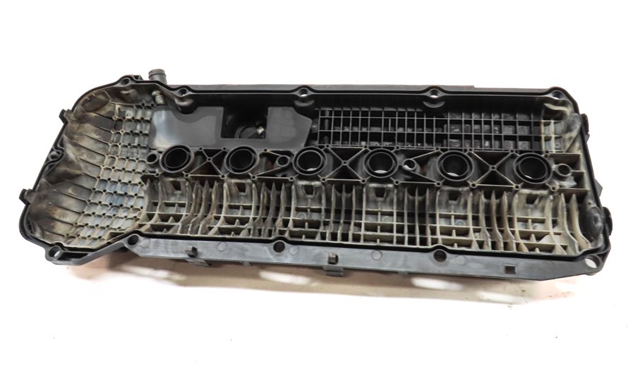 Thumbnail 6: 2003 BMW 325XIT WAGON (E46) 2.5L (M54) ENGINE CYLINDER HEAD VALVE COVER